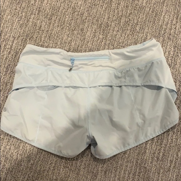Lululemon Speed Shorts Size 8 - Picture 2 of 2